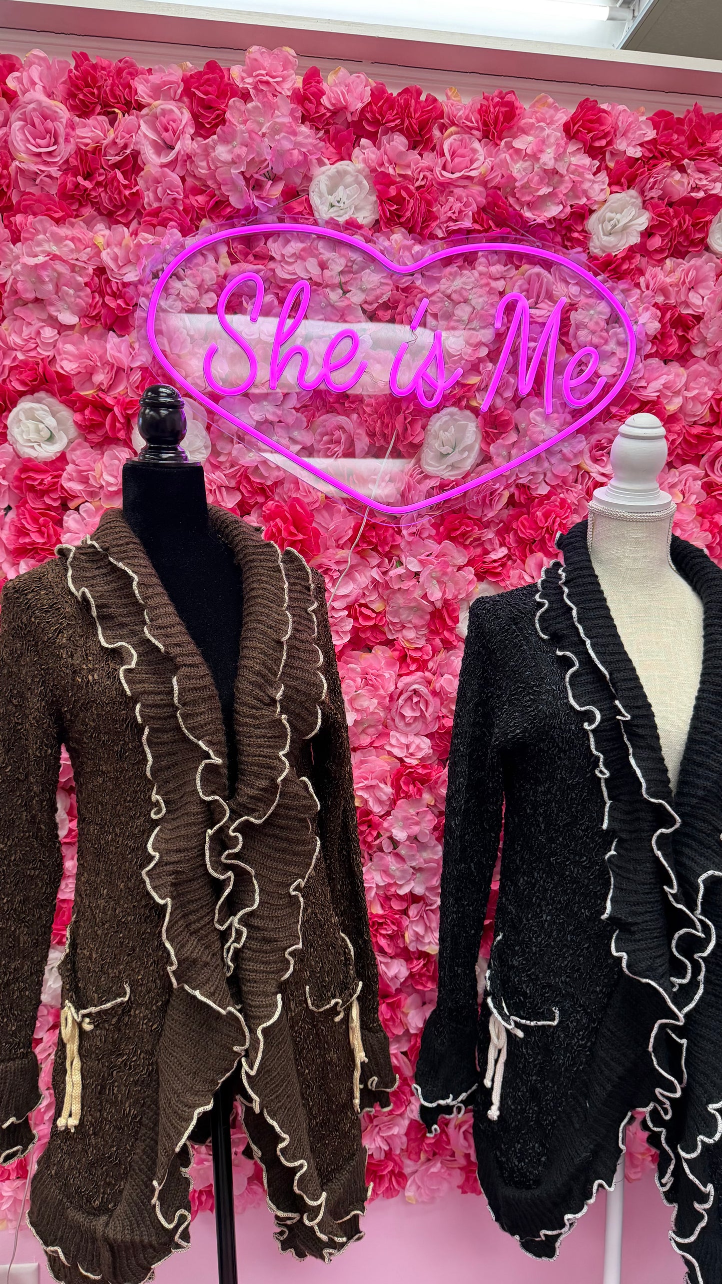 Front Ruffle Cardigan ￼